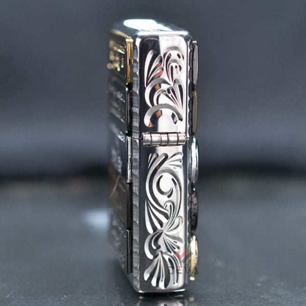 Zippo 2 Đáy Bottomz Up Ốp Mộc Đáy Các Thời Kỳ ZN373