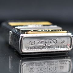 Zippo 2 Đáy Bottomz Up Ốp Mộc Đáy Các Thời Kỳ ZN373