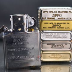 Zippo 2 Đáy Bottomz Up Ốp Mộc Đáy Các Thời Kỳ ZN373