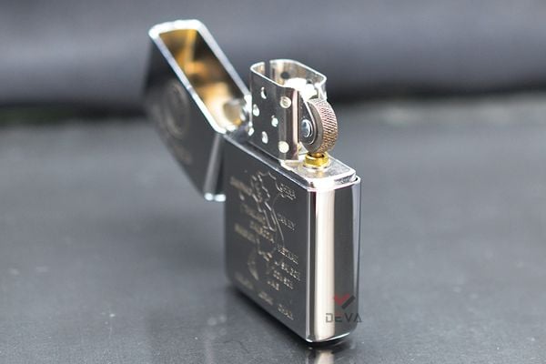Zippo Mẫu Lính Mỹ Khắc Tay Bản Đồ Việt Nam ZK56