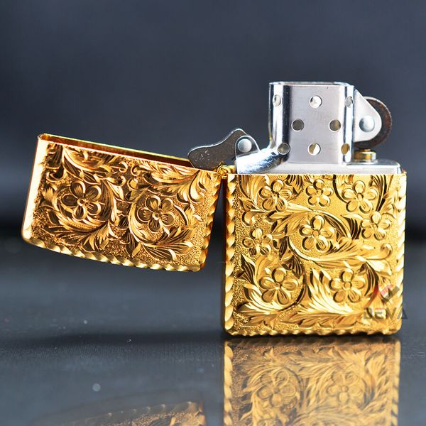 Zippo Mỹ chính hãng mạ vàng khắc sâu hoa mơ Umehana Z225