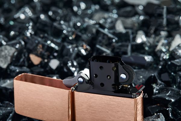 Zippo Copper 2022 đồng đỏ Z201
