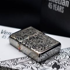 Zippo Armor Kỷ Niệm 45 Năm Hoa Văn Venetian 45th Anniversary Z335