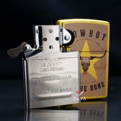 Zippo Chủ Đề Buck Wear Cowboy To The Bone Z126
