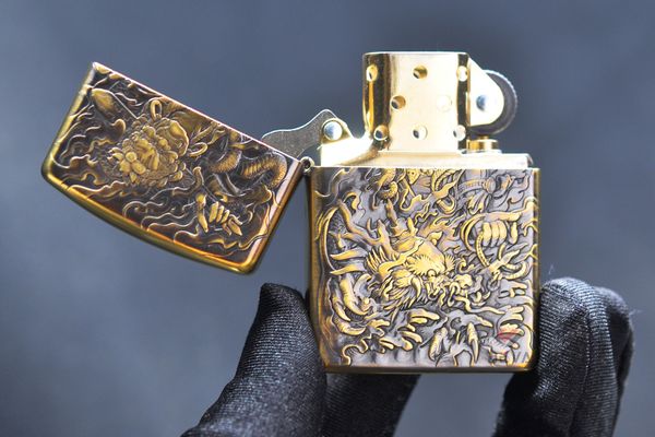 Set Zippo Armor Khắc Nổi 3D Thần vs Rồng ZD71