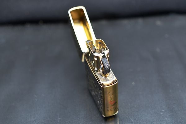 Set Zippo Armor Khắc Nổi 3D Thần vs Rồng ZD71