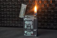 Dupont Bản Giới Hạn Kỷ Niệm 75 năm D209