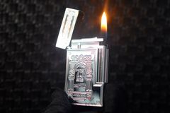 Dupont Bản Giới Hạn Kỷ Niệm 75 năm D209