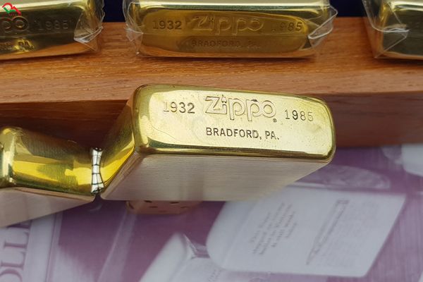 Set Zippo Chu Niên 1932-1985 C416