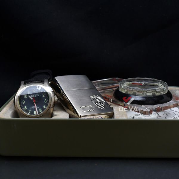 SET Zippo 2000 đồng hồ và la bàn quân đội C24
