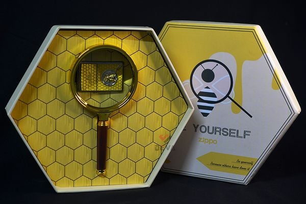 Set Zippo Ốp Emblem Ong Mật Chủ Đề Bee Yourself  ZN383