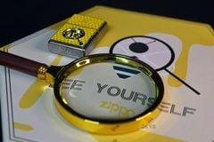 Set Zippo Ốp Emblem Ong Mật Chủ Đề Bee Yourself  ZN383