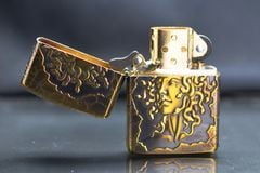 Set Zippo Armor Khắc Nổi 3D Nữ Thần Tóc Rắn Medusa ZD66