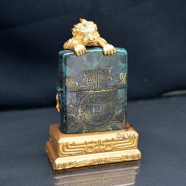 Set Zippo Hoa Văn Cổ Đại Ốp Linh Vật Tỳ Hưu May Mắn ZN66