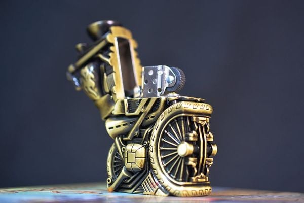 Set Zippo Chủ Đề Xe Máy Cổ Vintage  Motorcycle Free ZN384