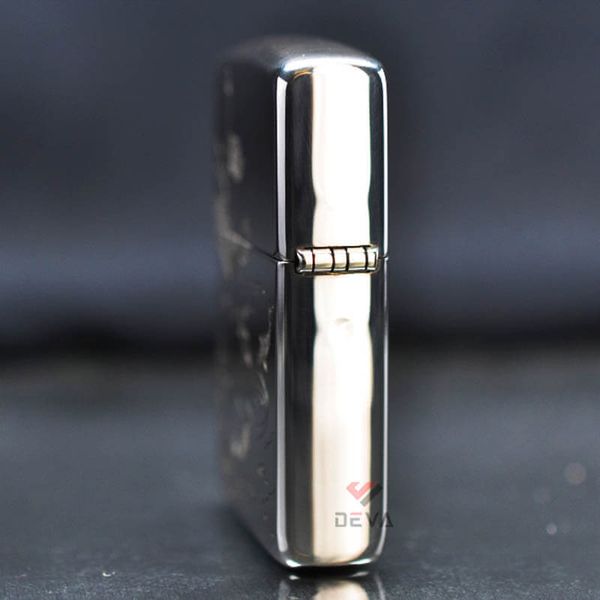 Zippo Bạc Khối Khắc 2 Mặt Cá Chép Trong Đầm Sen BK67