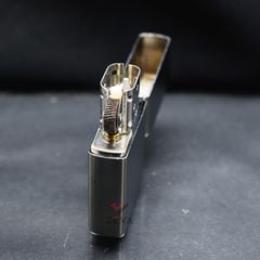 Zippo Mạ Satin Khắc Hình Hổ Săn Mồi ZK14