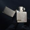 Zippo Mạ Satin Khắc Hình Hổ Săn Mồi ZK14