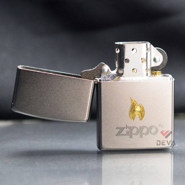 Zippo Satin Khắc CNC Ngọn Lửa Thương Hiệu Zippo ZK106