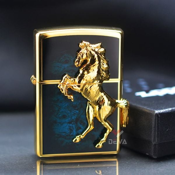 Zippo Nhật Mạ vàng ốp ngựa nổi sơn màu ZN12