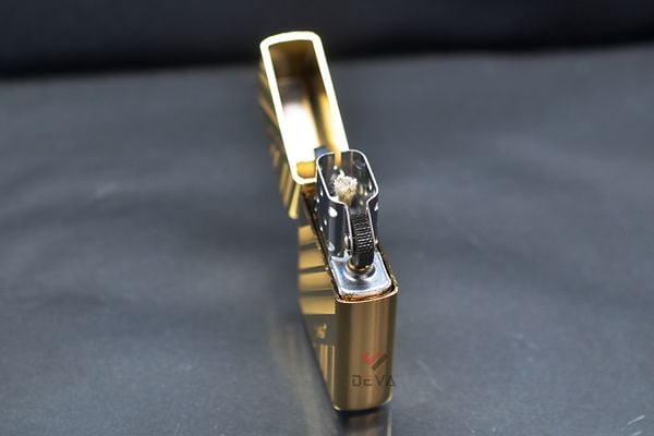 Bật lửa Zorro khắc hoa văn chéo bản giới hạn Z92098