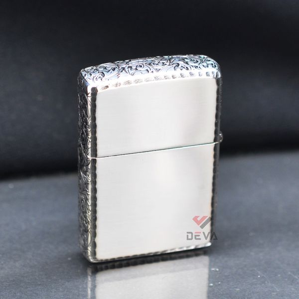 Bản giới hạn mạ bạc khắc hoa văn các cạnh ZN49