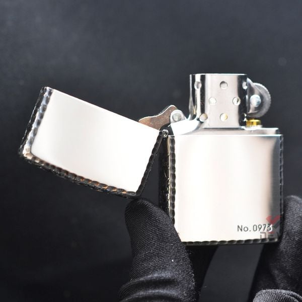 Bản giới hạn mạ bạc khắc hoa văn các cạnh ZN49