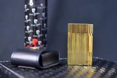 Set Quà Tặng ST Dupont xước kẻ viền Super màu vàng D163S