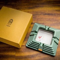 Gạt tàn 4 điếu kim tự tháp Jifeng JF 2023