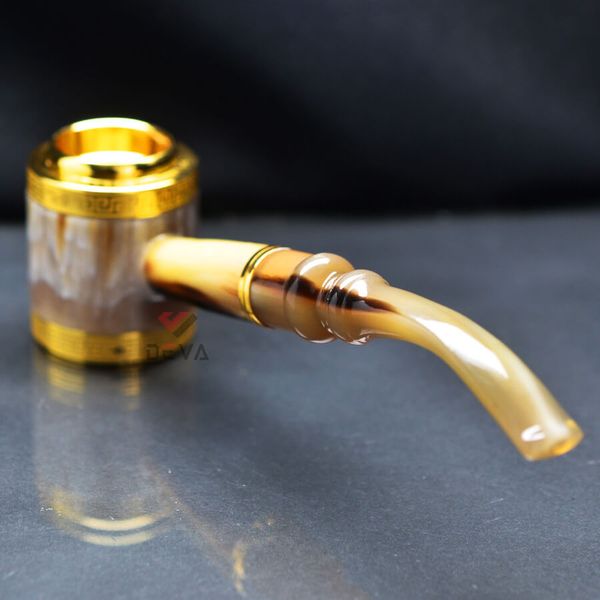 Tẩu cán sừng đế đứng hoa văn mạ vàng Freesize TS12