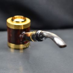 Tẩu cán sừng đế đứng hoa văn mạ vàng Freesize TS12