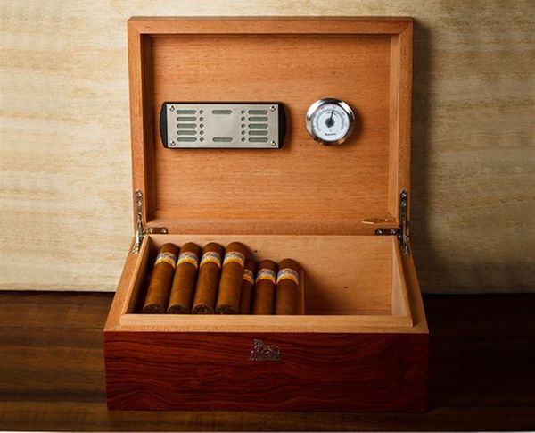 Hộp ủ giữ ẩm xì gà Lubinski RA 925