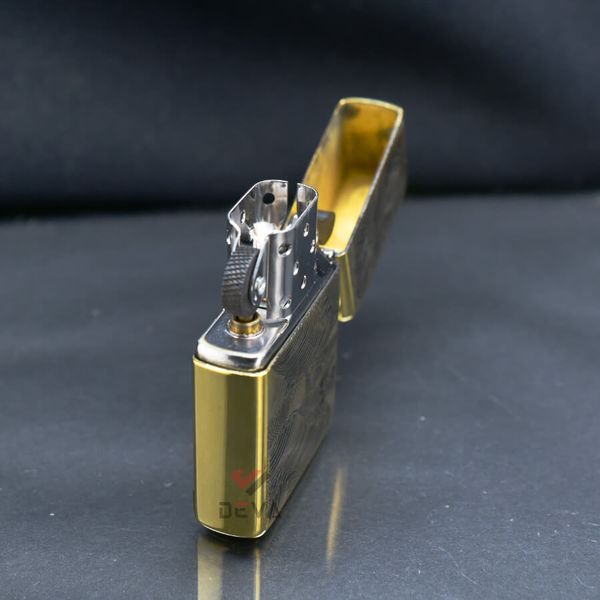 Zippo Amror Khắc Nổi Thuyền Cổ Thuận Buồm Xuôi Gió ZD09