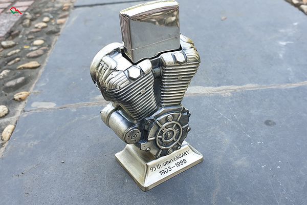Zippo Kỉ Niệm 95 năm 1903-1998  Harley Davidson  C168