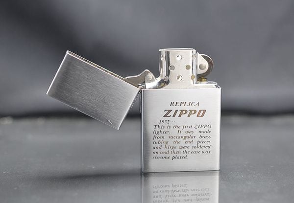 Zippo 1932 Xước tái bản C533