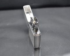 Zippo 2002 Canada mạ bạc C96