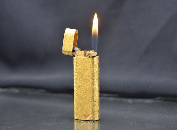 Vân xước bọc vàng Cartier CA18