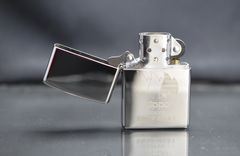 Zippo 2000 Tokyo Swap Meet Silver Plate C86