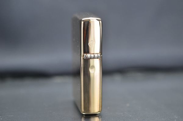 Zippo 2000 khắc bông hồng mạ vàng hồng C49