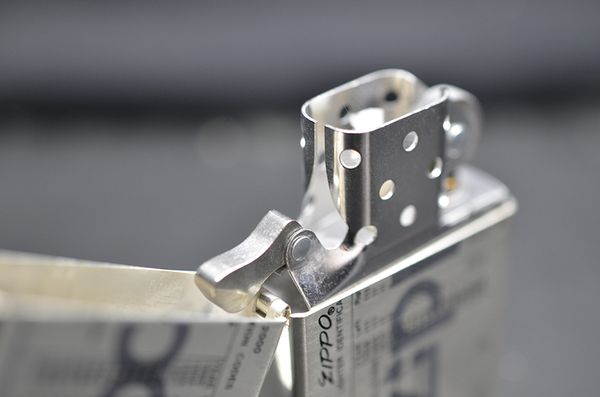 Zippo Codes 1996 kèm xếp hình C157