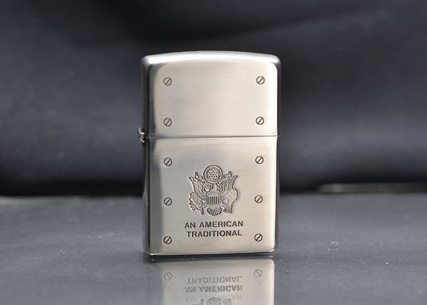 Set Zippo 2003 đồng hồ chủ đề quân đội C112