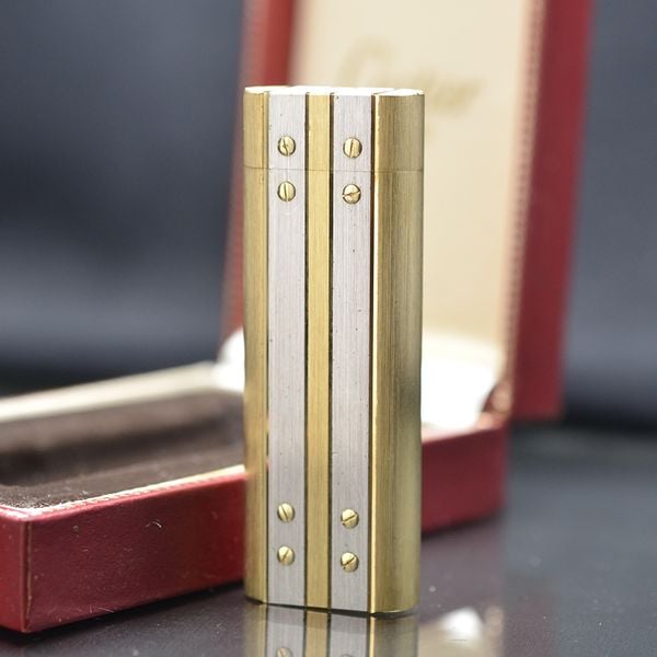 Cartier mẫu độc lạ CA22