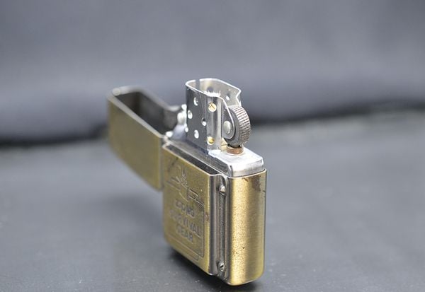 Zippo 1992 Survival Gear – Chủ Đề Đồ Sinh Tồn – Đời VIII La Mã  C18