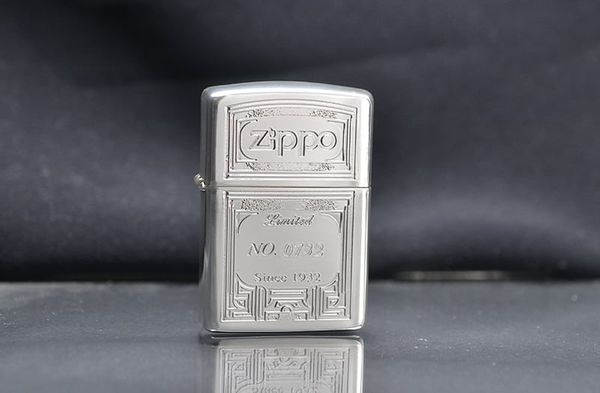Set Zippo 1993 mạ bạc giới hạn C161