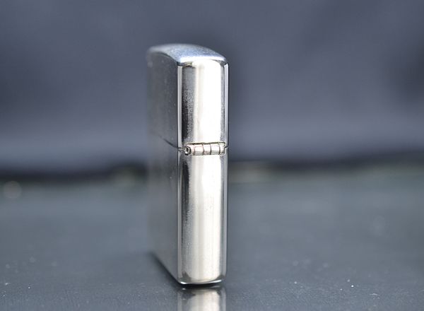 Zippo Fifa World Cup Korea Japan 2000 mạ bạc C103