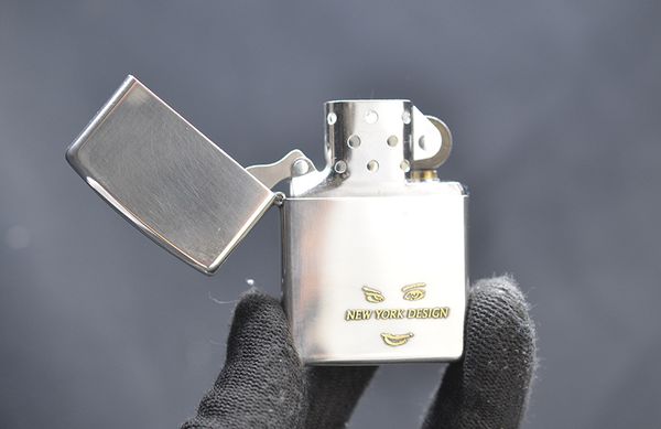 Zippo 1995 khuân mặt mạ vàng C104