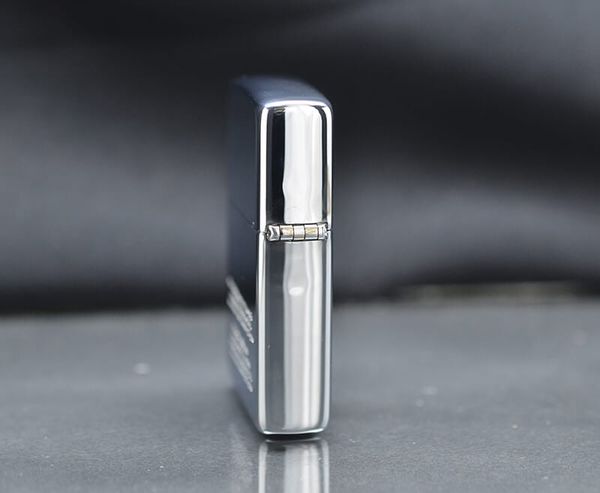 Zippo 1998 eblem mạ vàng C19