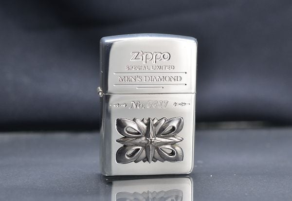 Zippo 1995 emblem đính kim cương C151