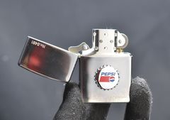 Zippo 2002 giới hạn Emblem Pepsi C111