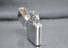 Zippo 2012 Roseari thân gỗ để bàn C43